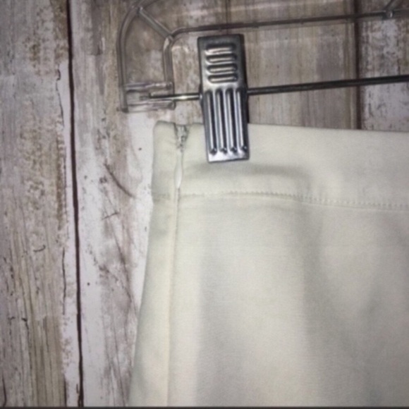 Tobi White Unlined Skirt - Picture 5 of 5
